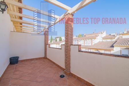 For sale of house in La Zubia