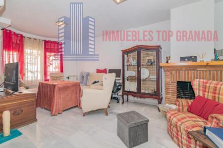 For sale of house in La Zubia
