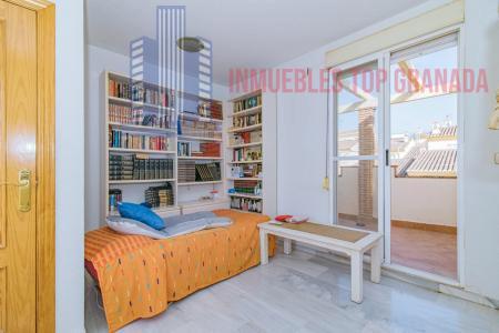 For sale of house in La Zubia