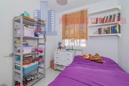 For sale of house in La Zubia