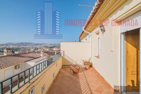 For sale of house in La Zubia