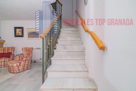 For sale of house in La Zubia