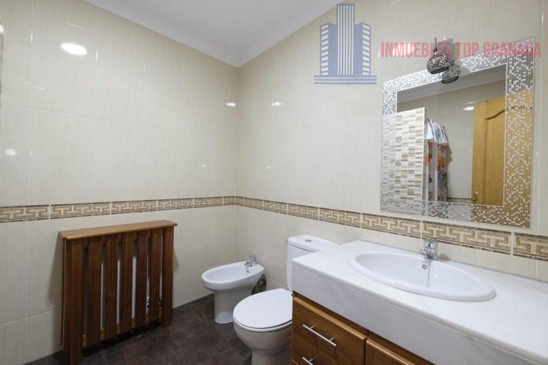 For sale of flat in Padul