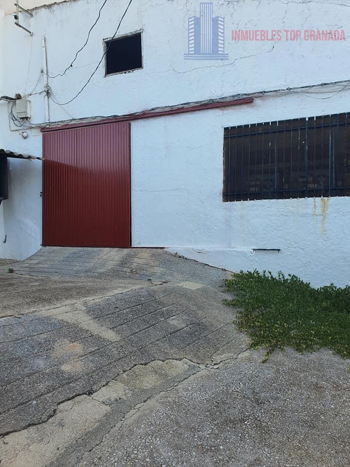 Venta de nave industrial en Colomera