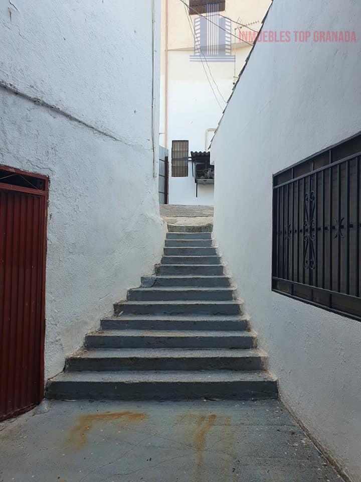 Venta de nave industrial en Colomera