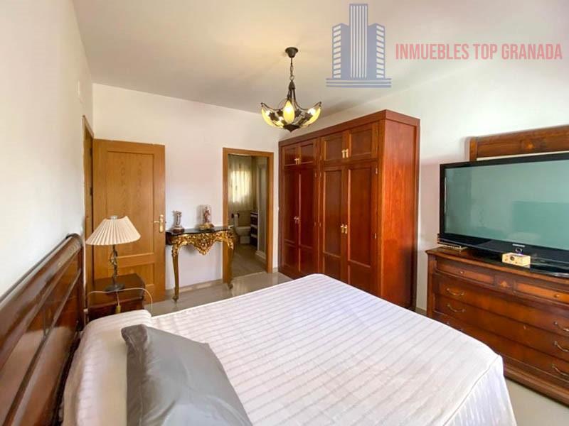 For sale of penthouse in Churriana de la Vega