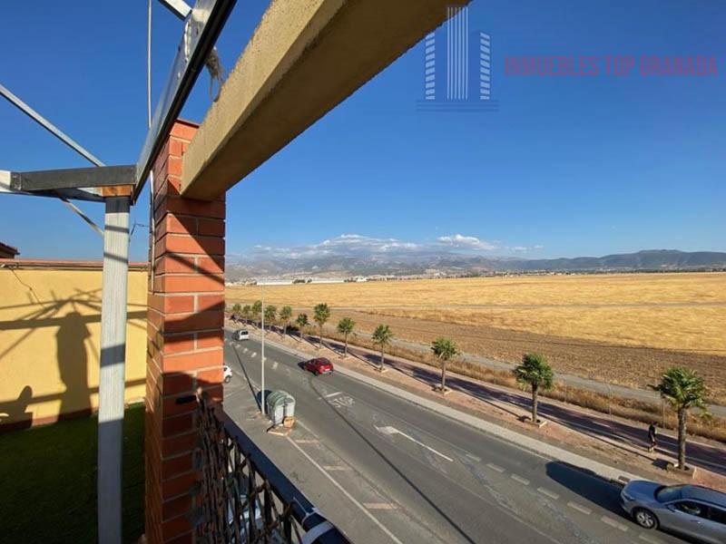 For sale of penthouse in Churriana de la Vega