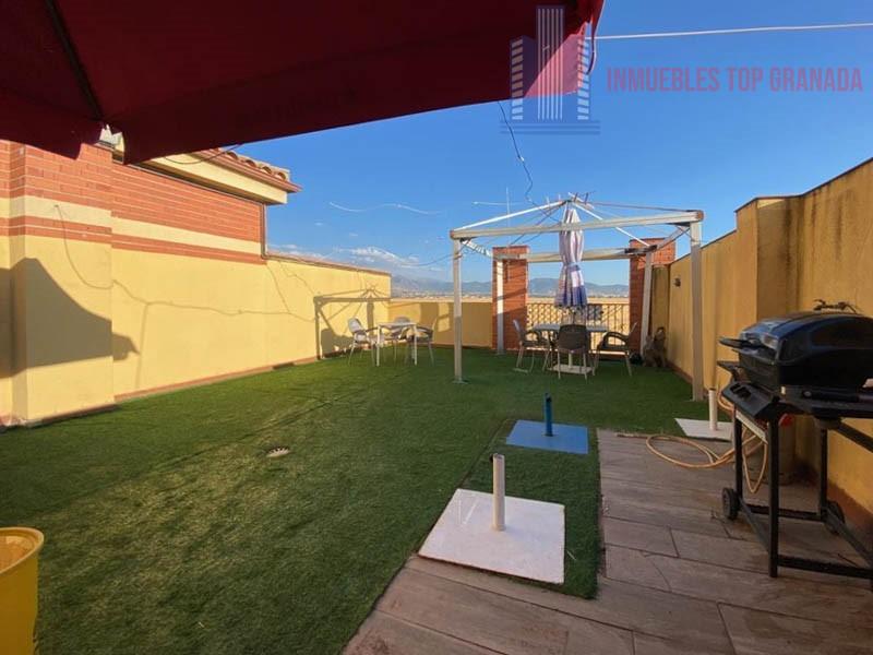 For sale of penthouse in Churriana de la Vega