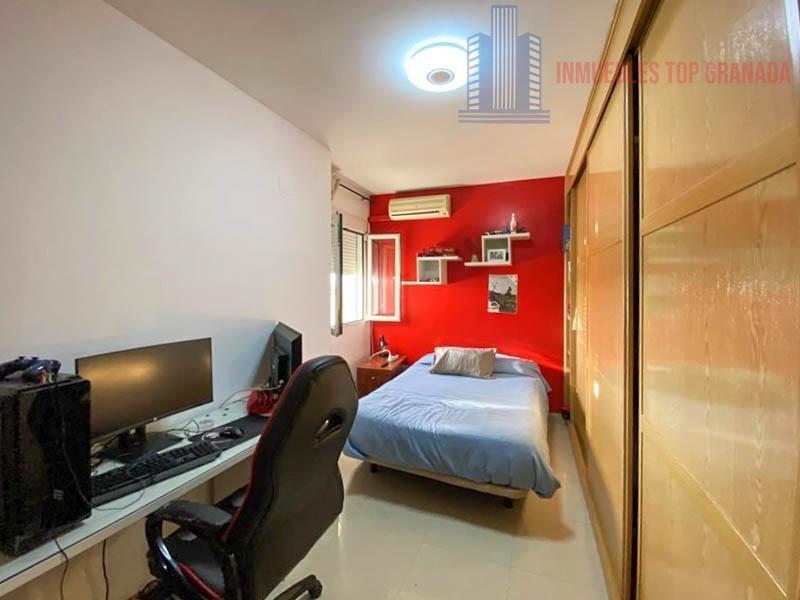 For sale of penthouse in Churriana de la Vega