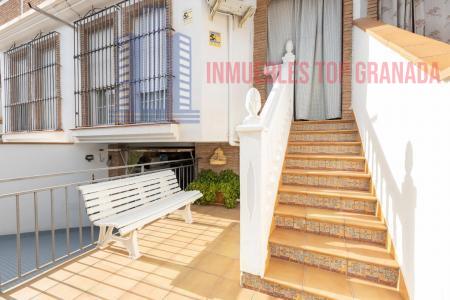 For sale of house in Churriana de la Vega