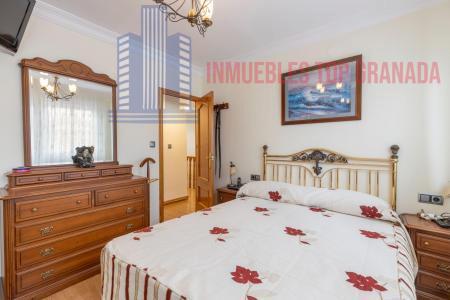 For sale of house in Churriana de la Vega