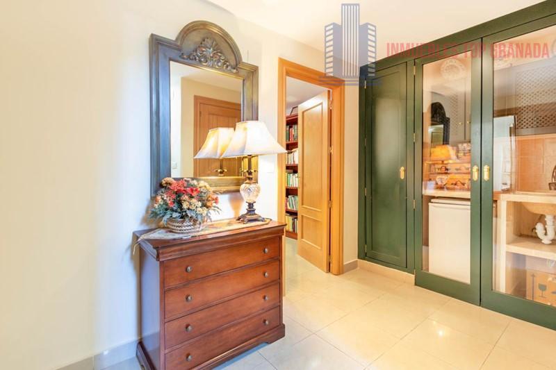 For sale of house in Granada