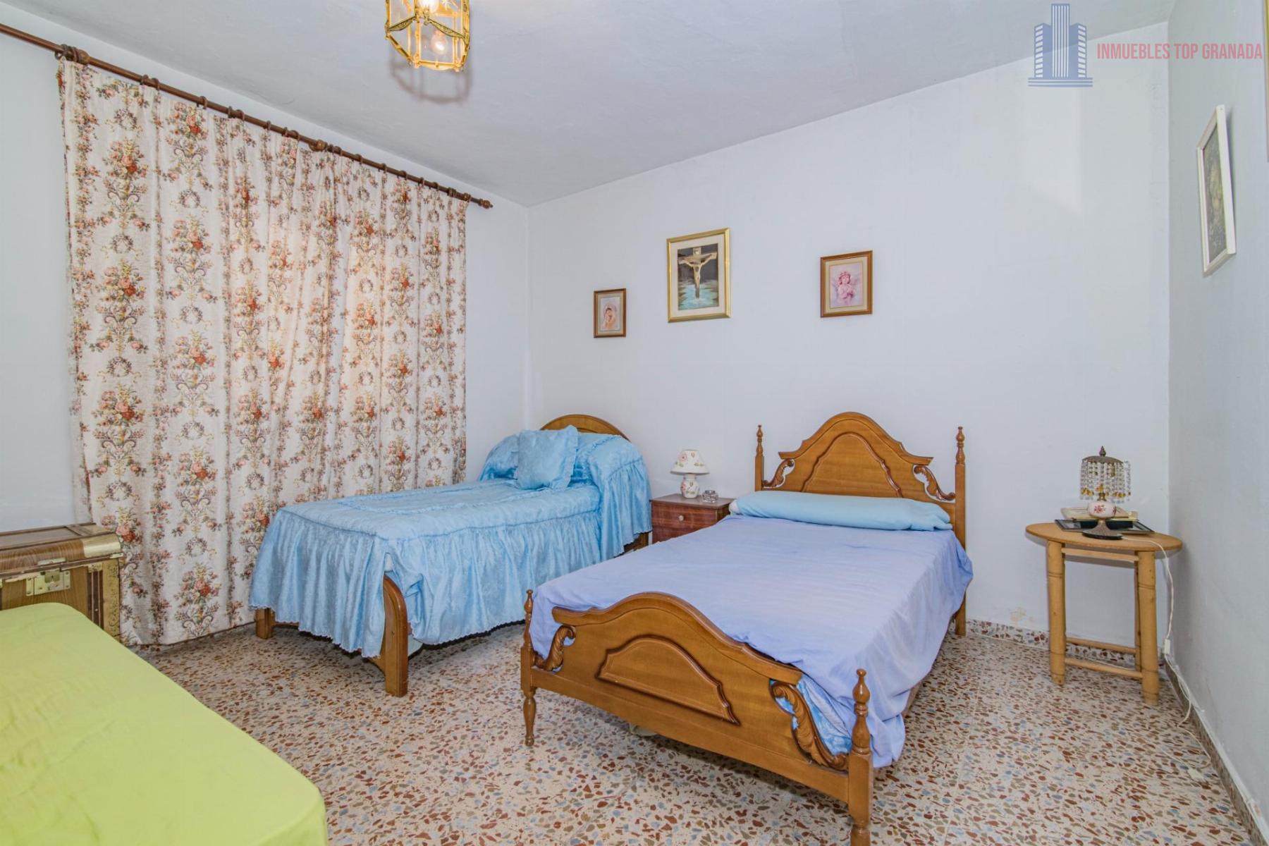 For sale of house in La Malahá