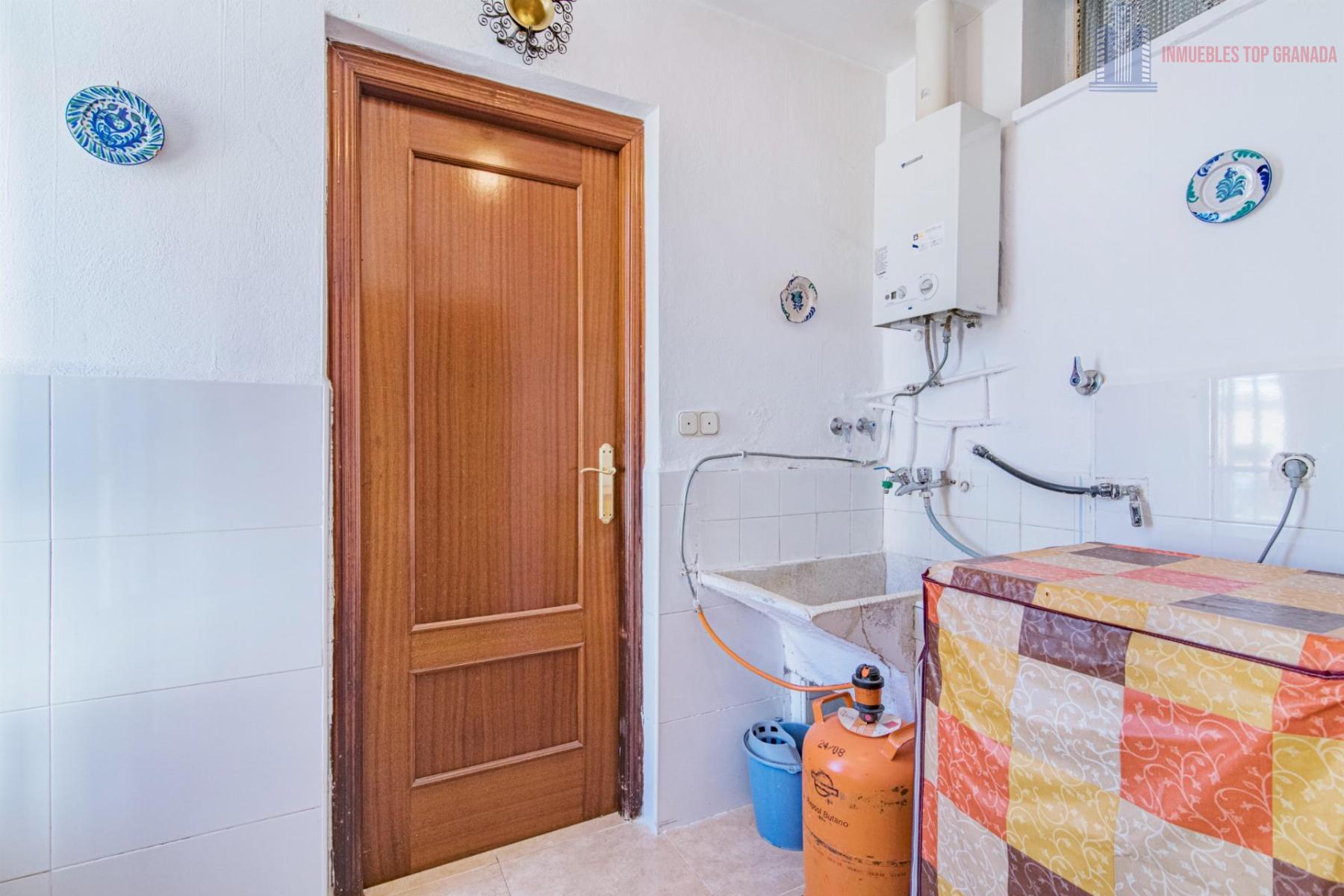 For sale of house in La Malahá