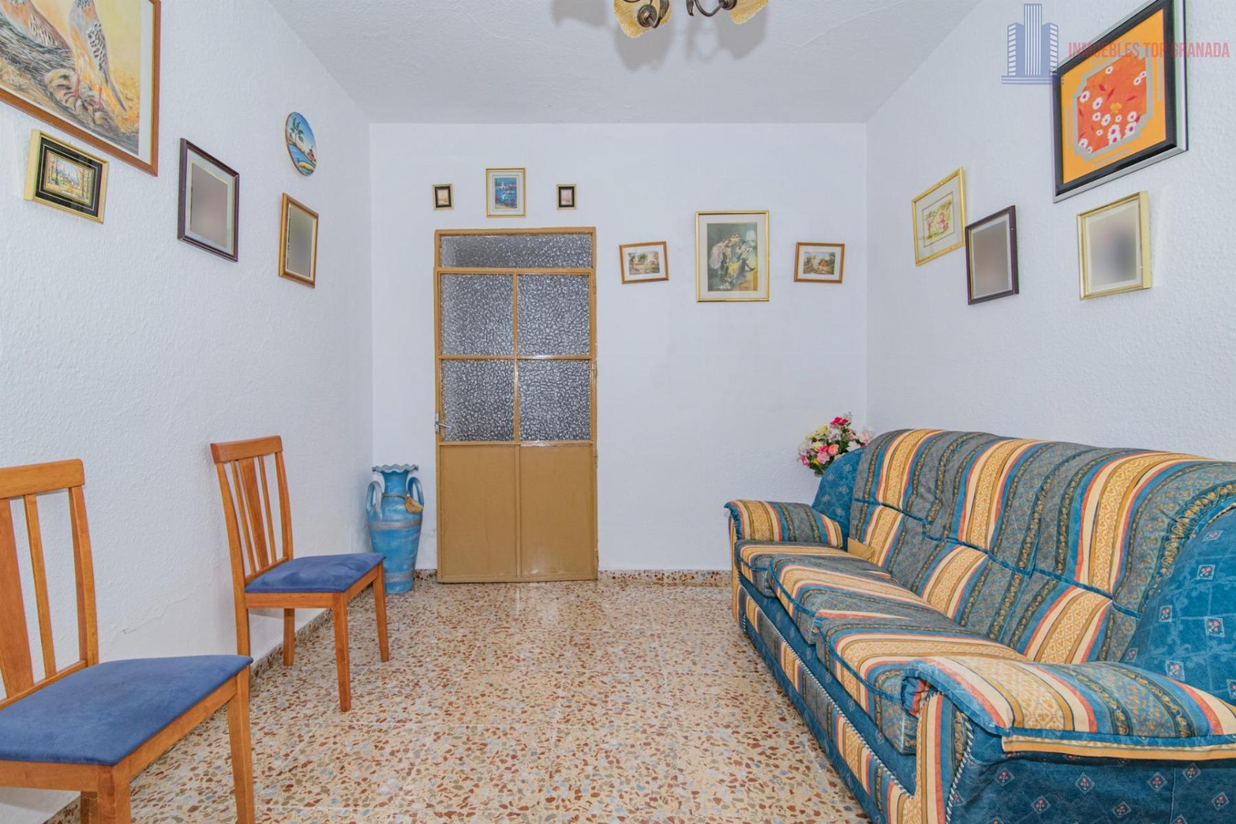 For sale of house in La Malahá
