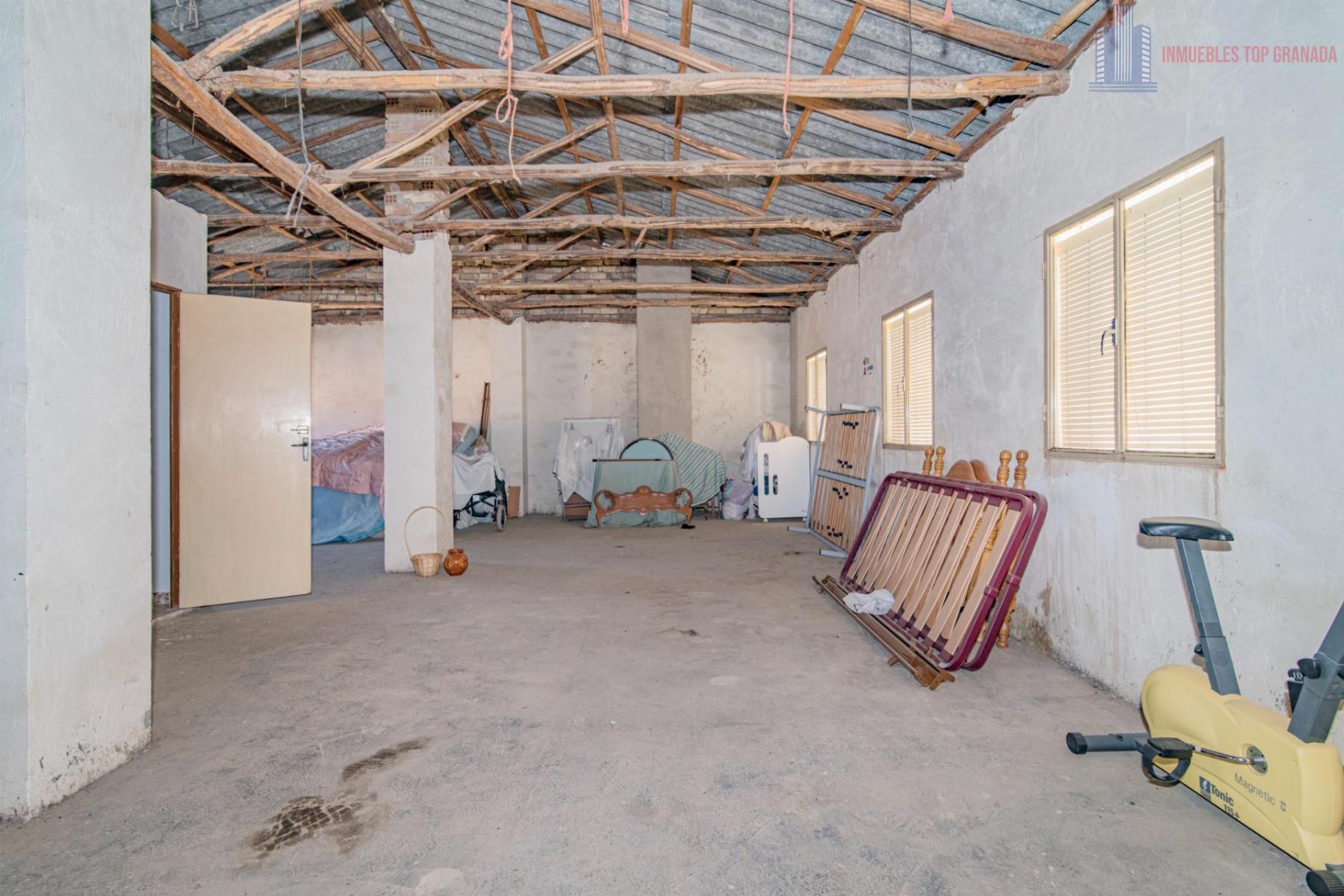 For sale of house in La Malahá