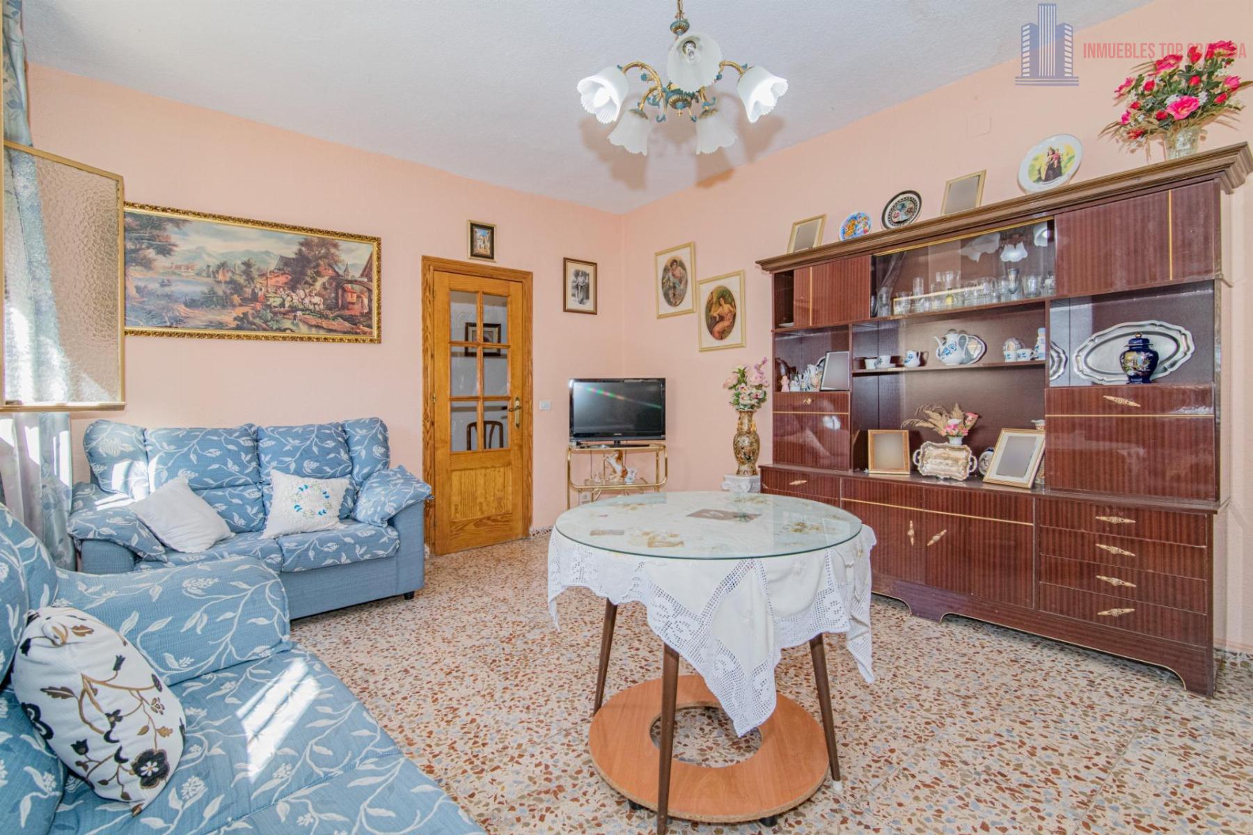 For sale of house in La Malahá