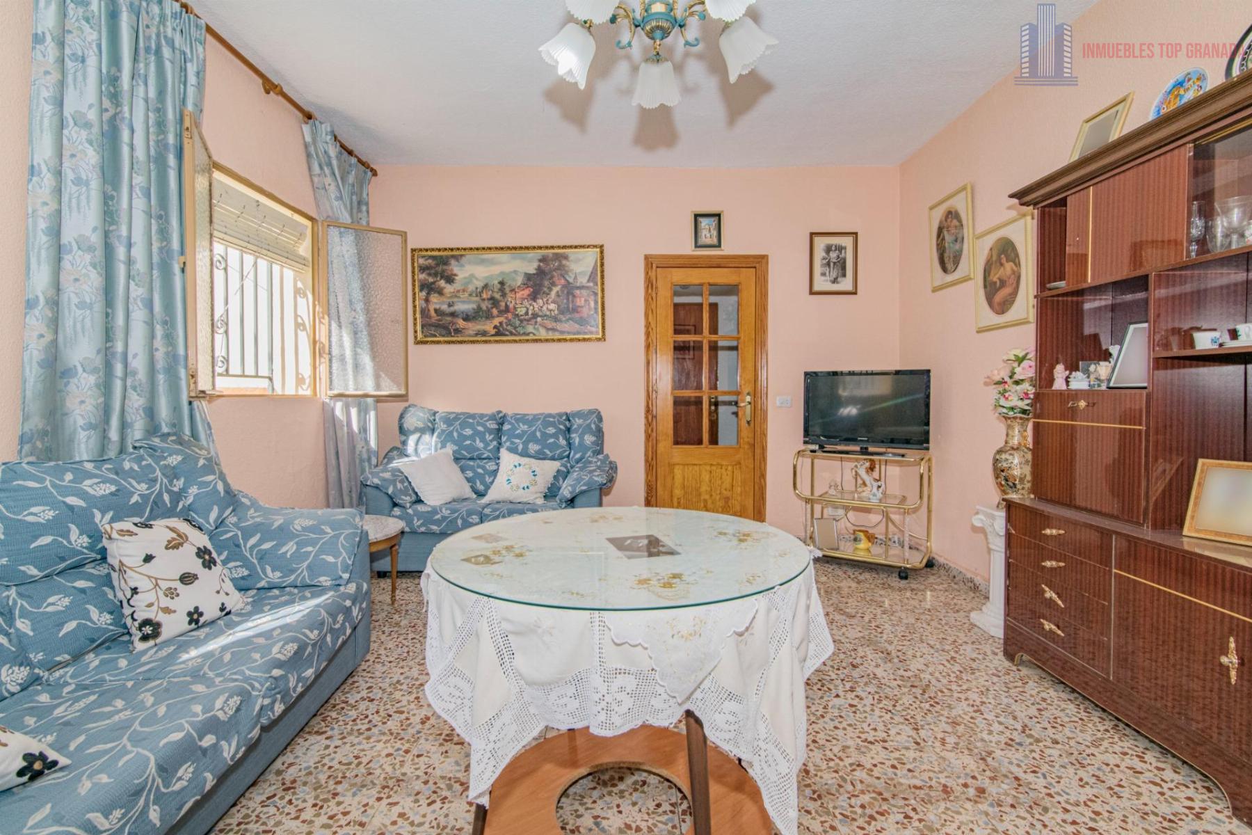 For sale of house in La Malahá