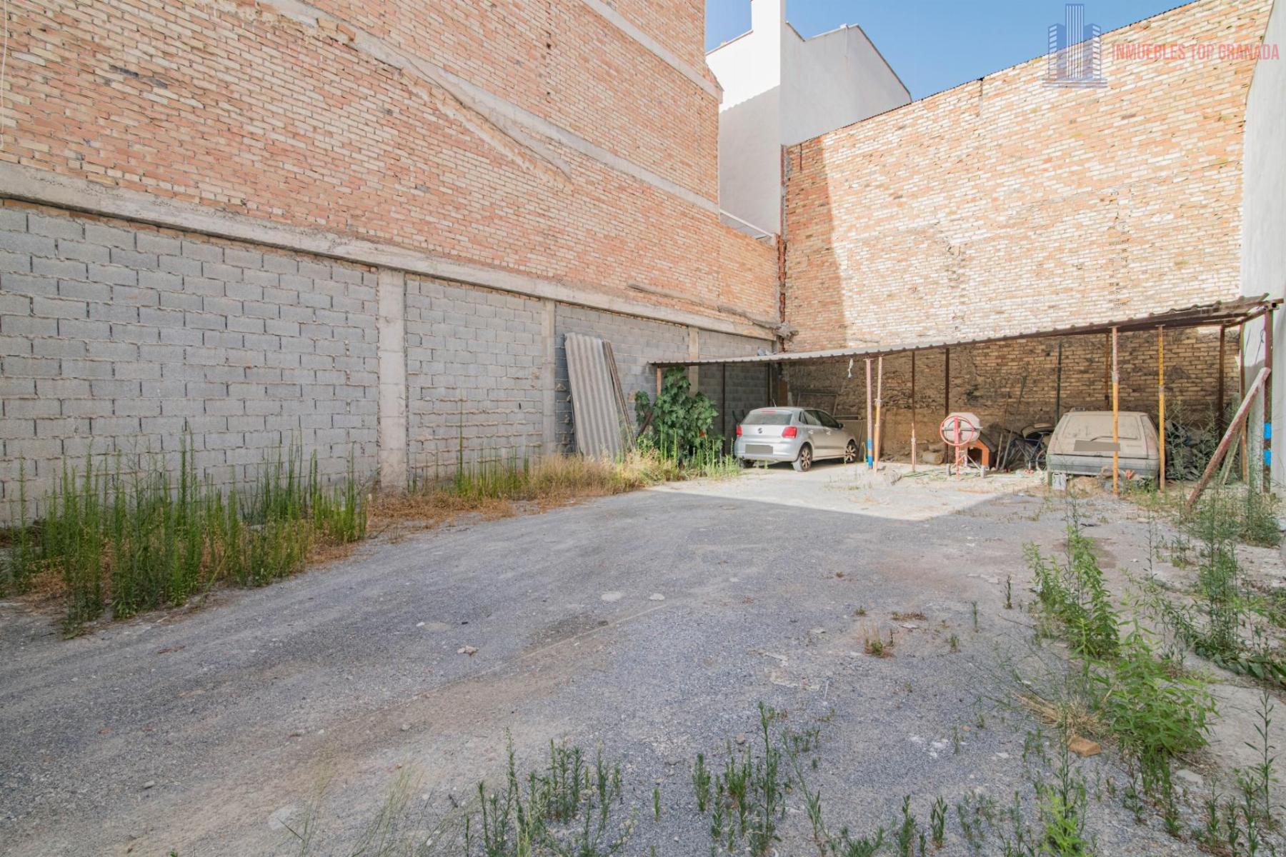 For sale of land in Maracena