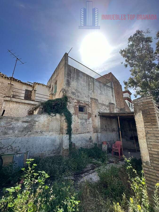 For sale of land in Huétor Vega