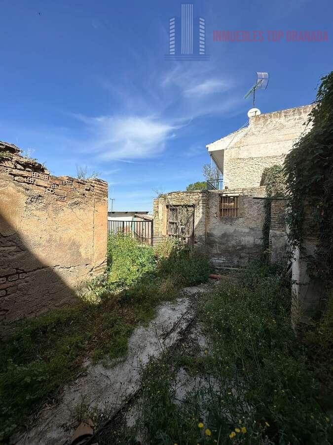 For sale of land in Huétor Vega