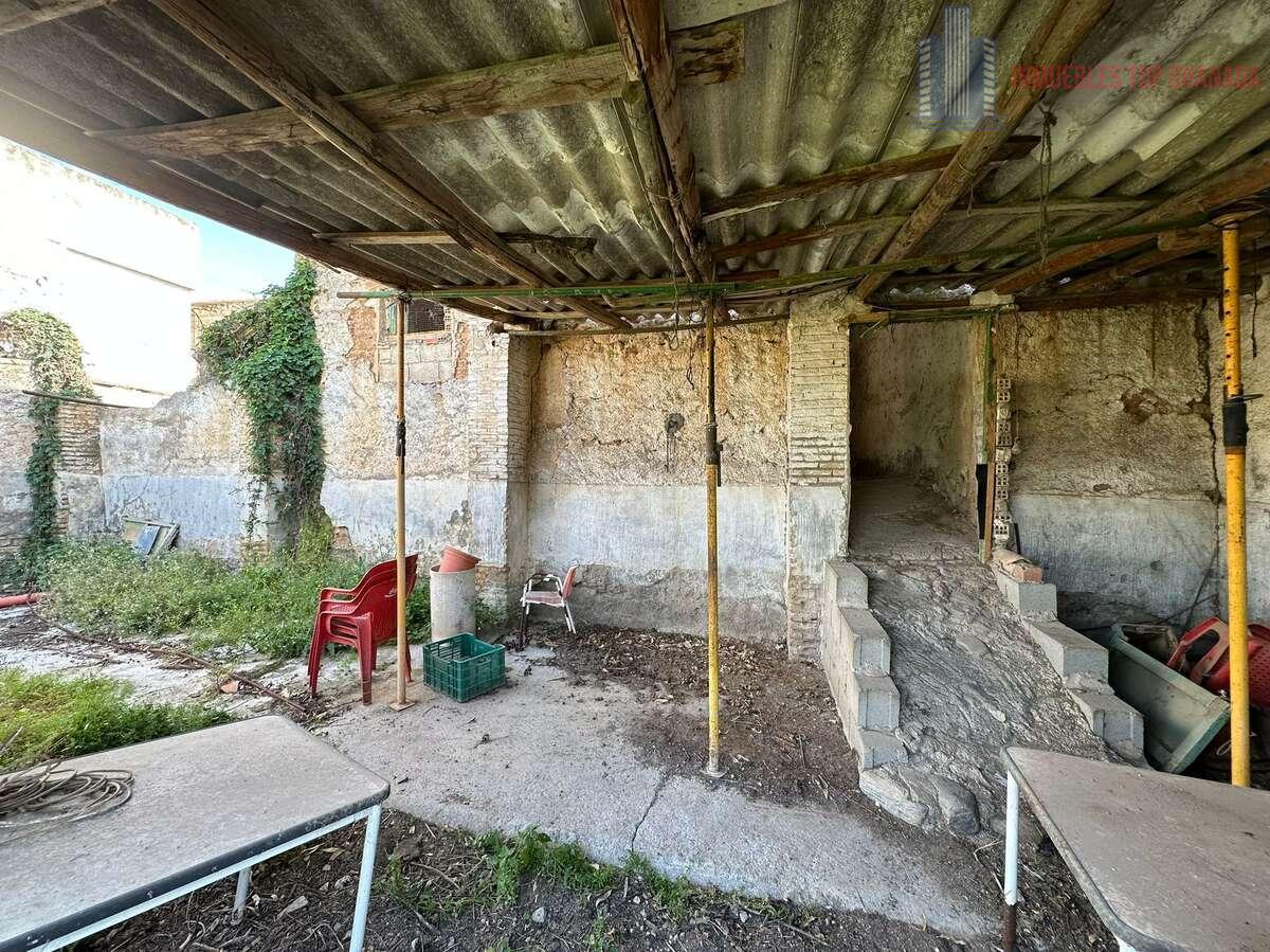 For sale of land in Huétor Vega