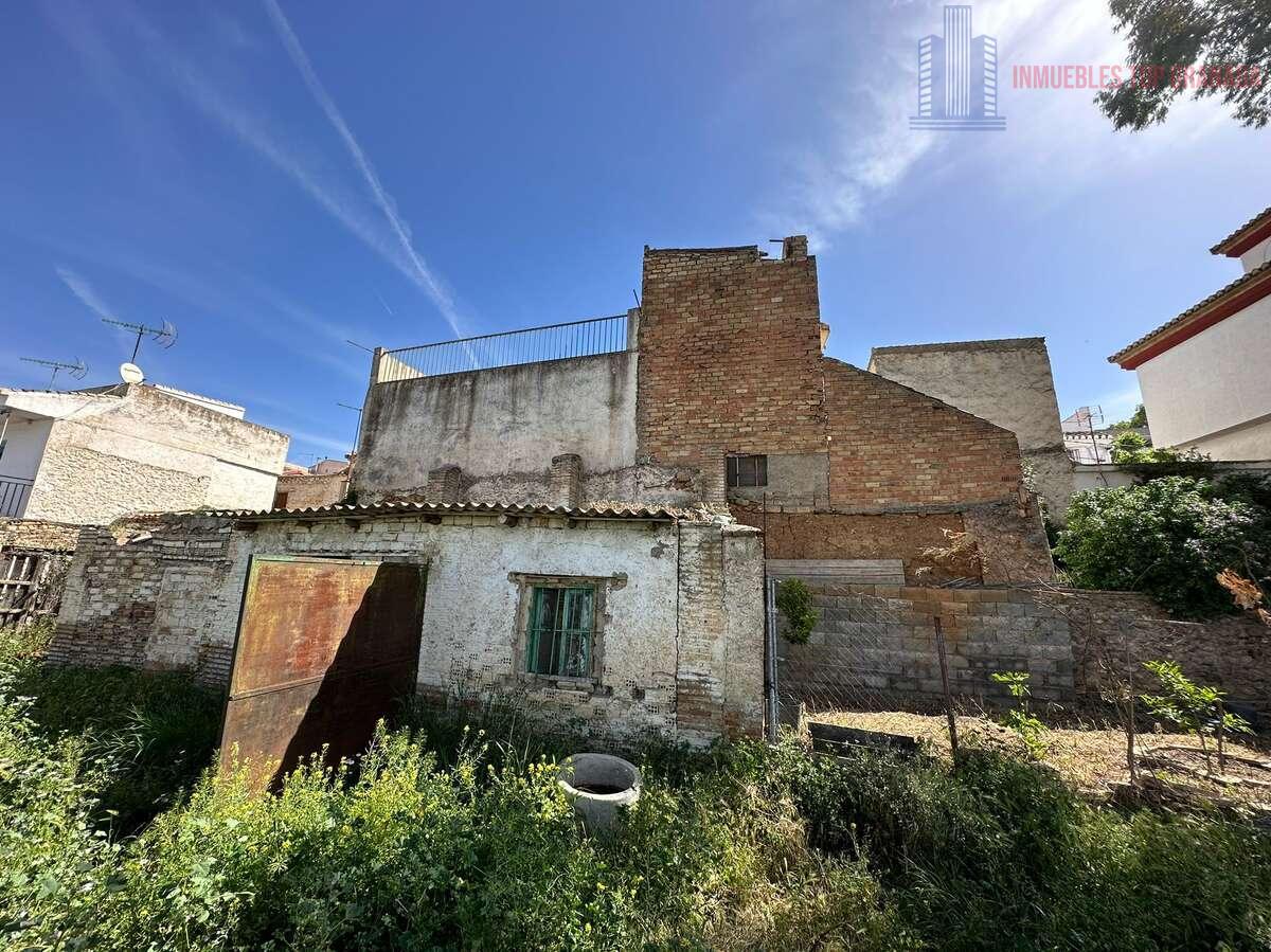 For sale of land in Huétor Vega