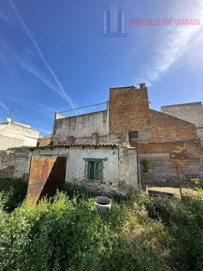 For sale of land in Huétor Vega