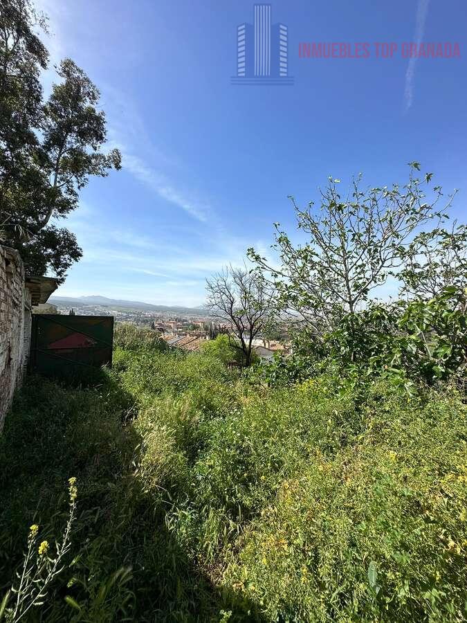 For sale of land in Huétor Vega