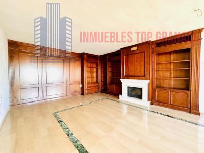 Venta de chalet en Huétor Vega