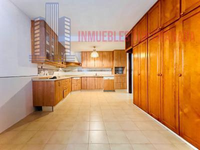 Venta de chalet en Huétor Vega