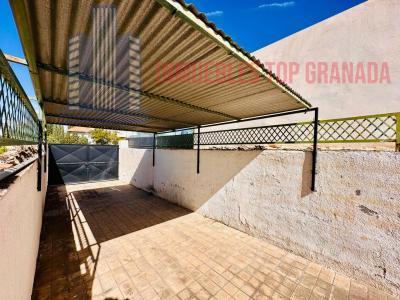 Venta de chalet en Huétor Vega