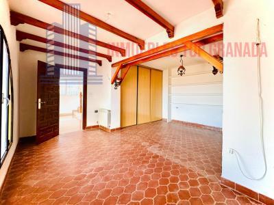 Venta de chalet en Huétor Vega