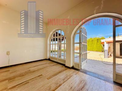Venta de chalet en Huétor Vega