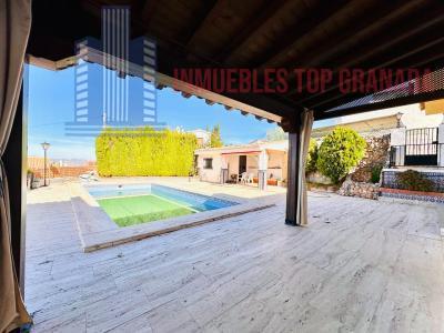 Venta de chalet en Huétor Vega
