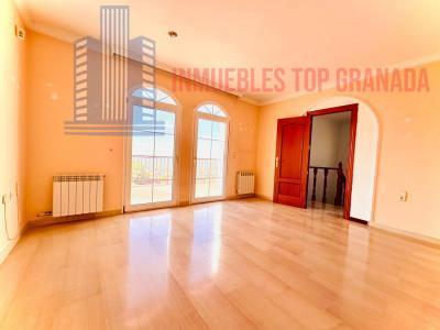 Venta de chalet en Huétor Vega