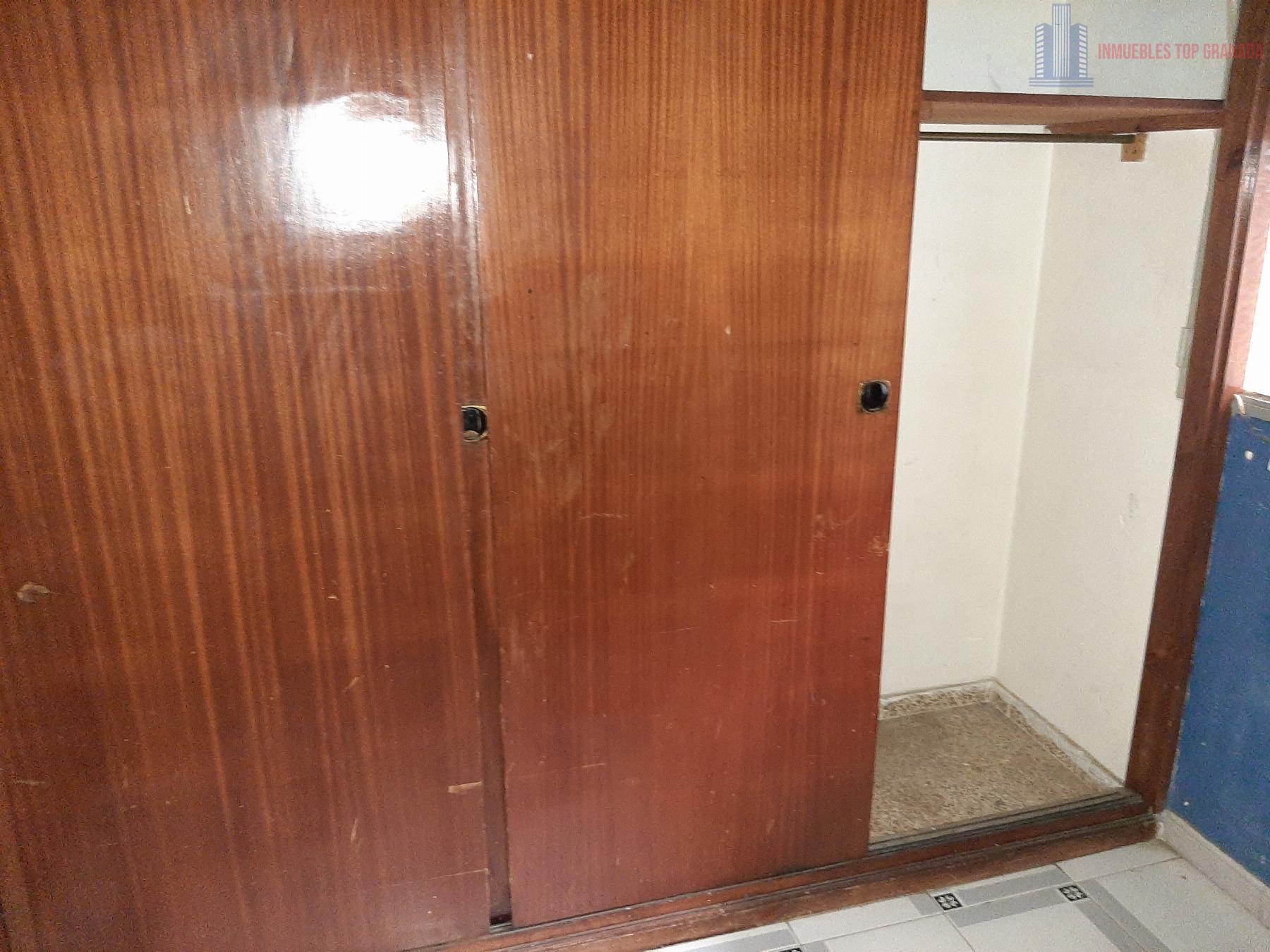 For sale of flat in Maracena