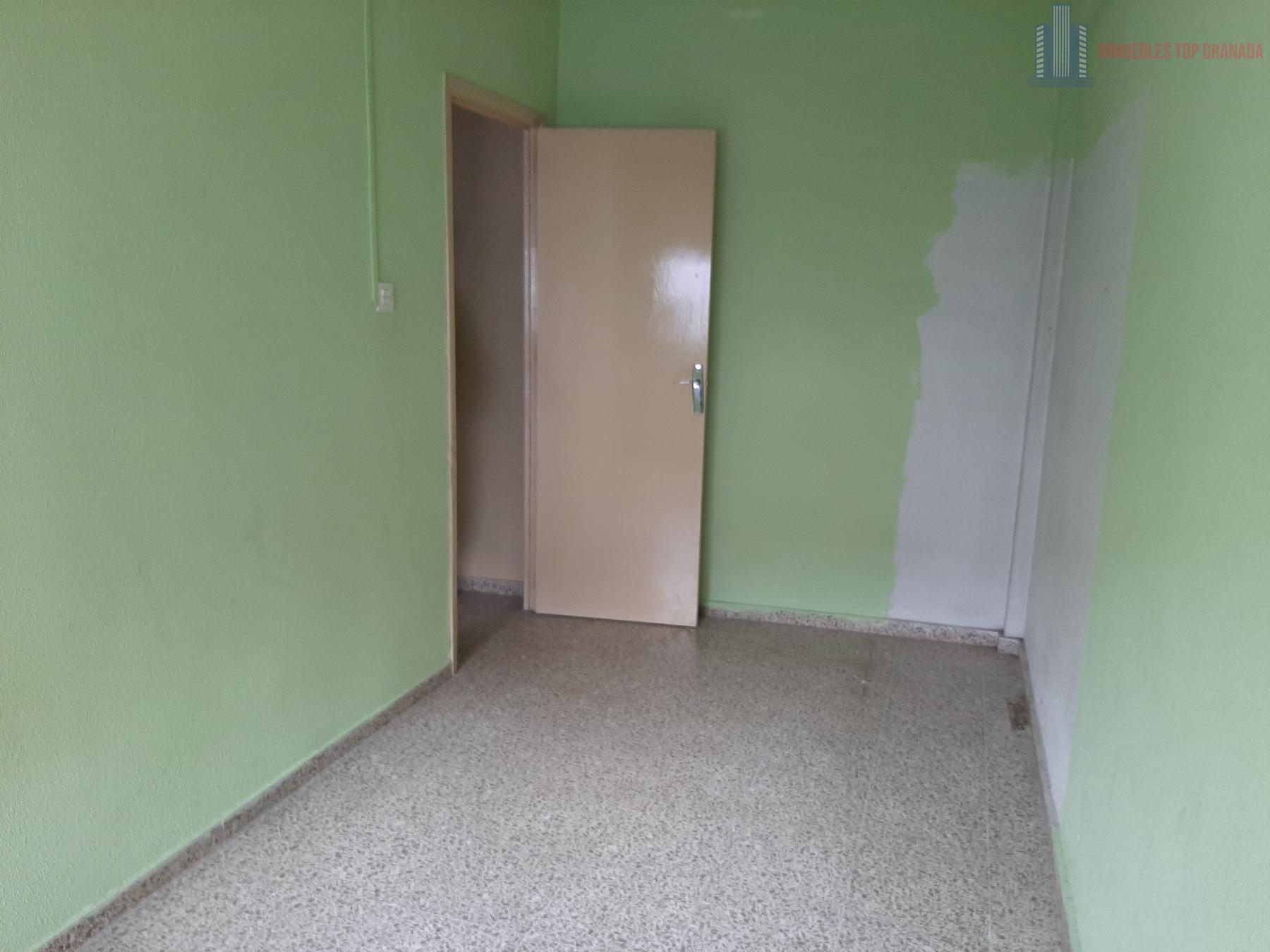 For sale of flat in Maracena