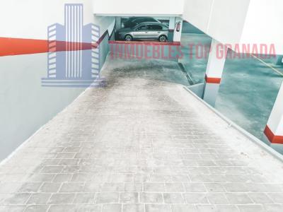 For sale of garage in Armilla