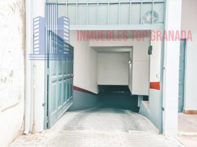 For sale of garage in Armilla