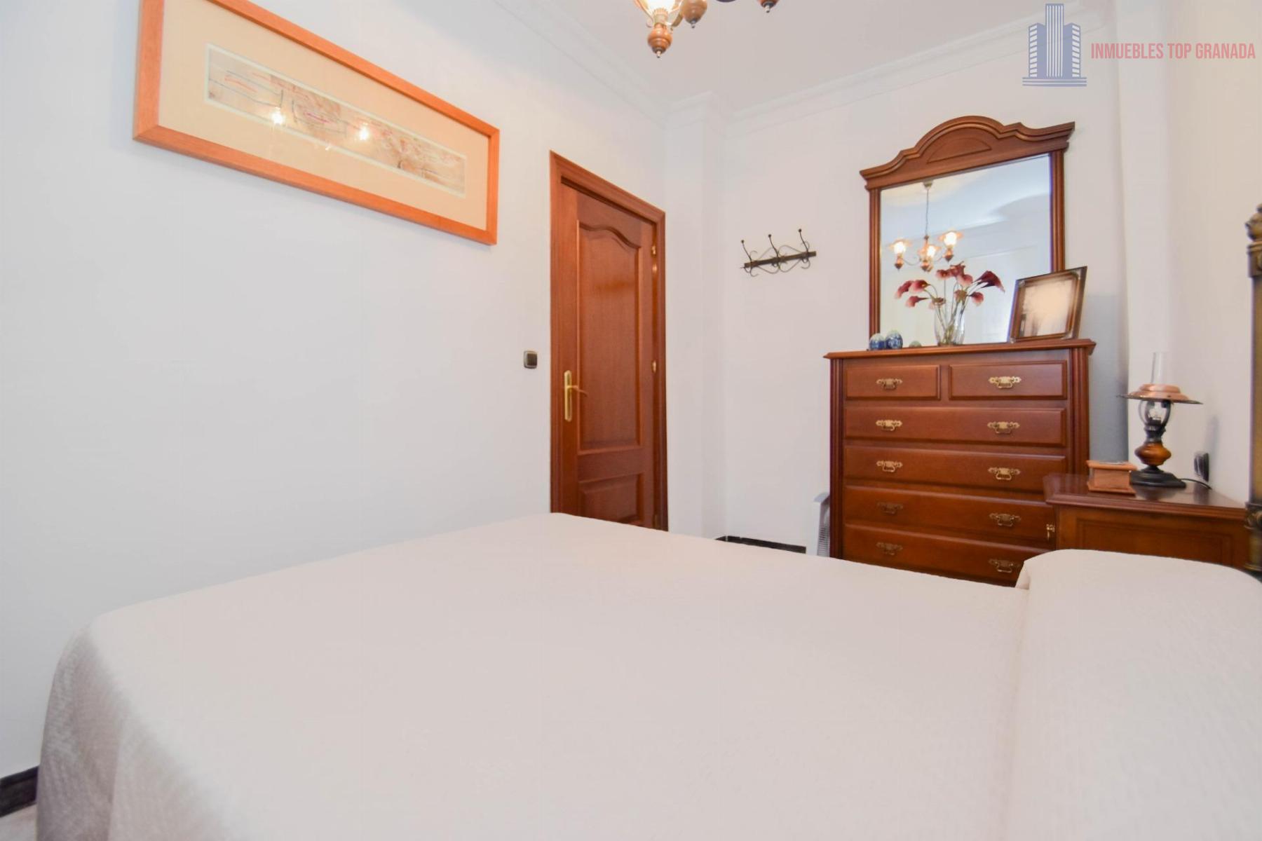 For sale of house in Peligros