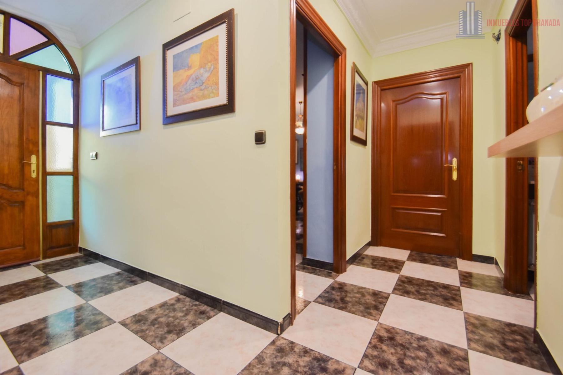 For sale of house in Peligros