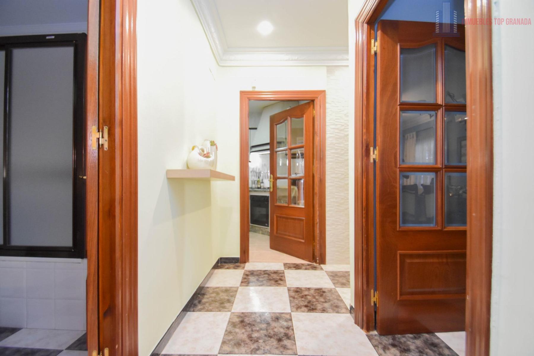 For sale of house in Peligros