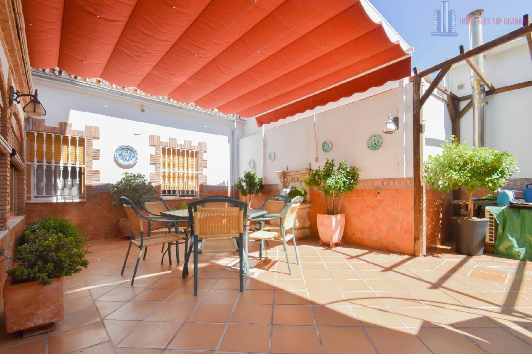 For sale of house in Peligros