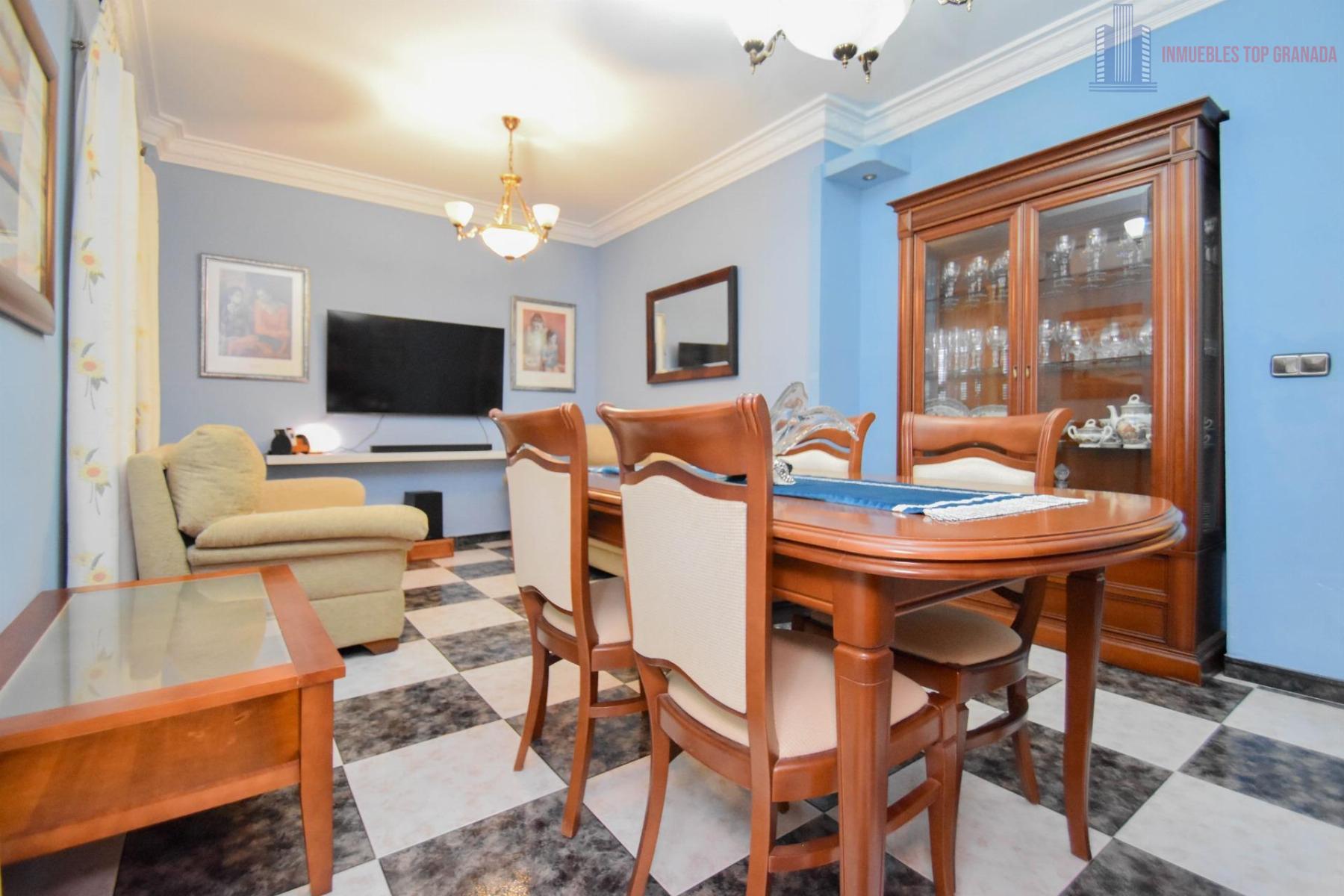 For sale of house in Peligros