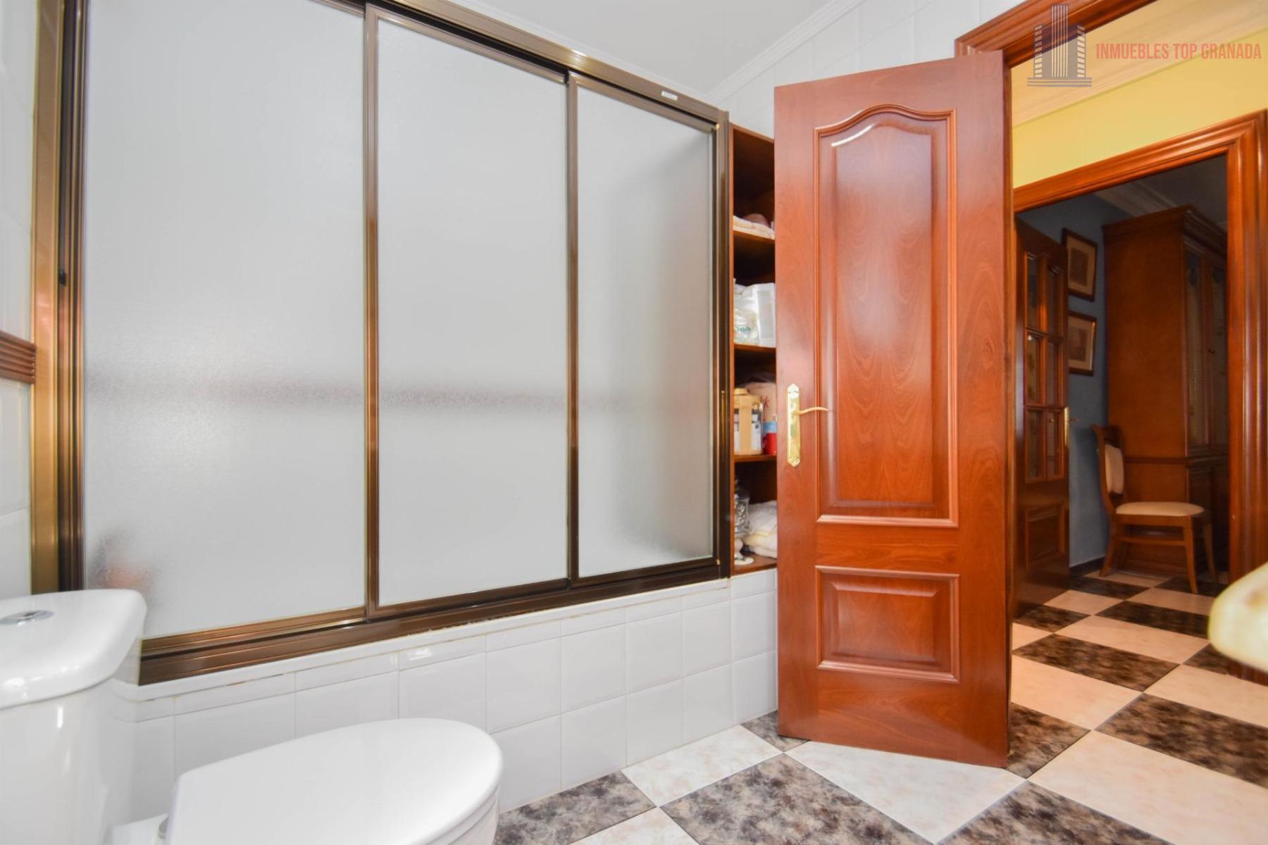 For sale of house in Peligros