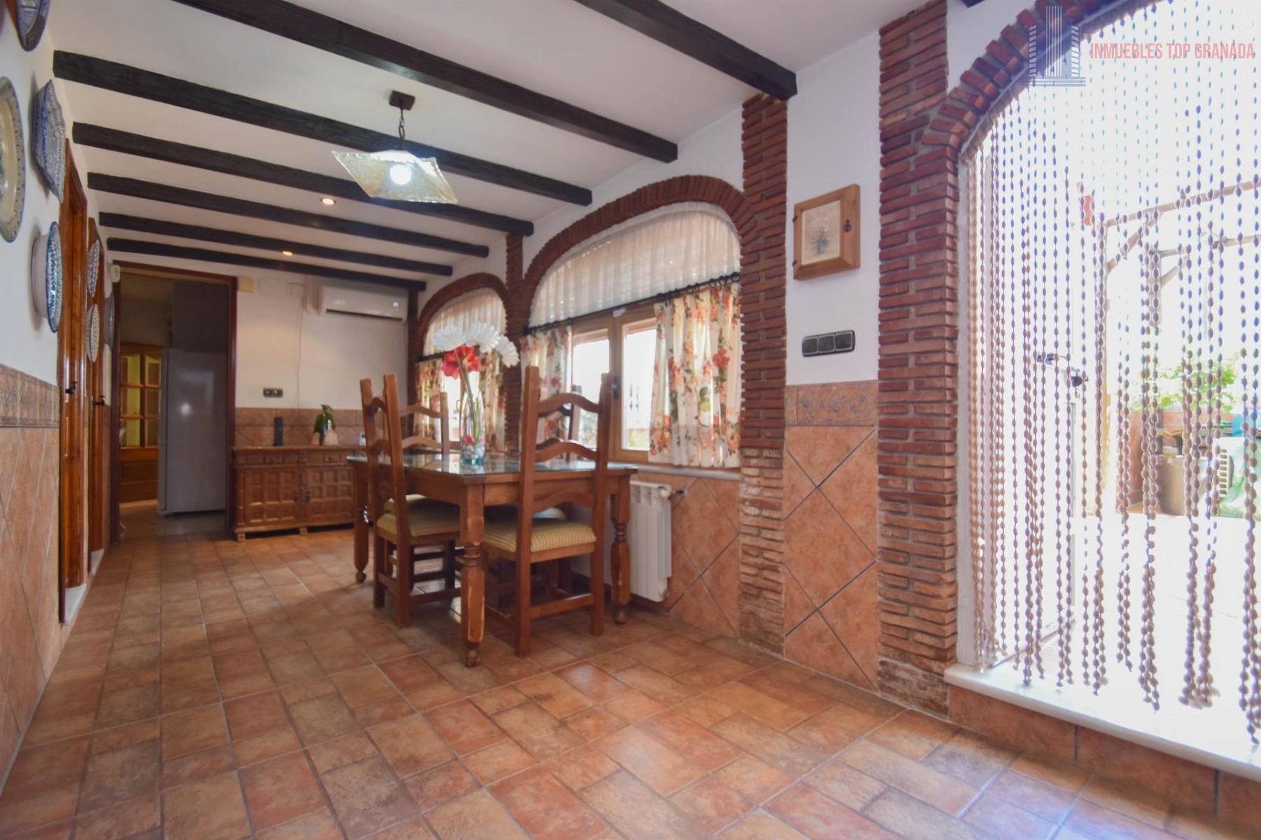 For sale of house in Peligros