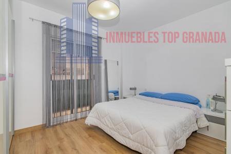 For sale of flat in Granada