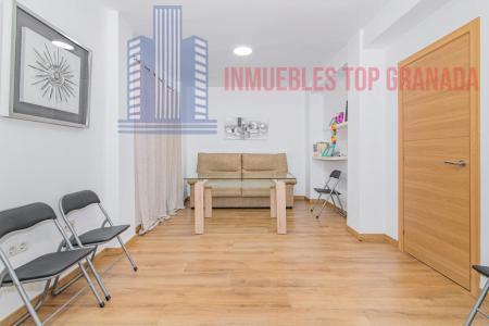 For sale of flat in Granada