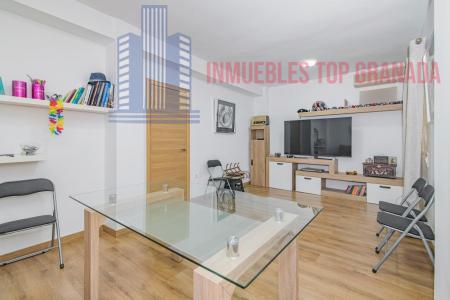 For sale of flat in Granada
